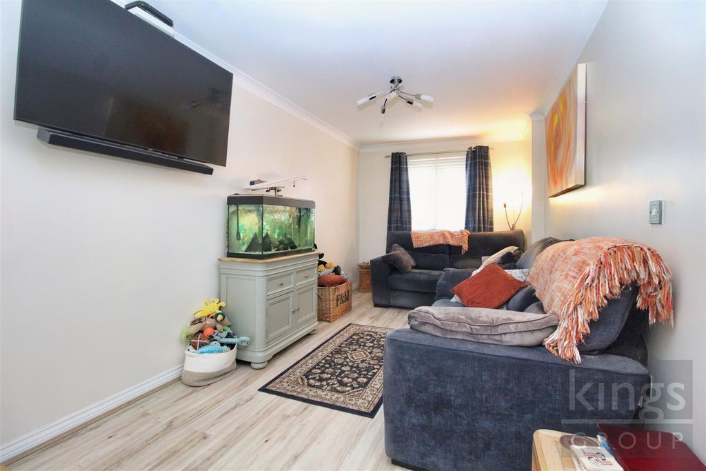 Property photo 3 of 15 Living Room