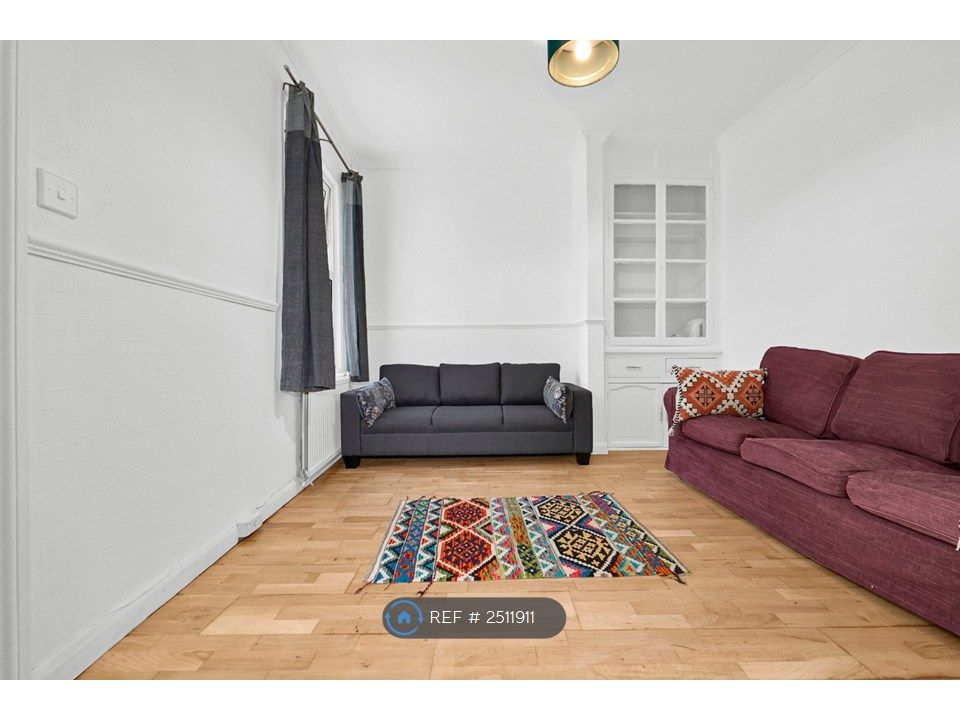 Property photo 3 of 23 Living Room