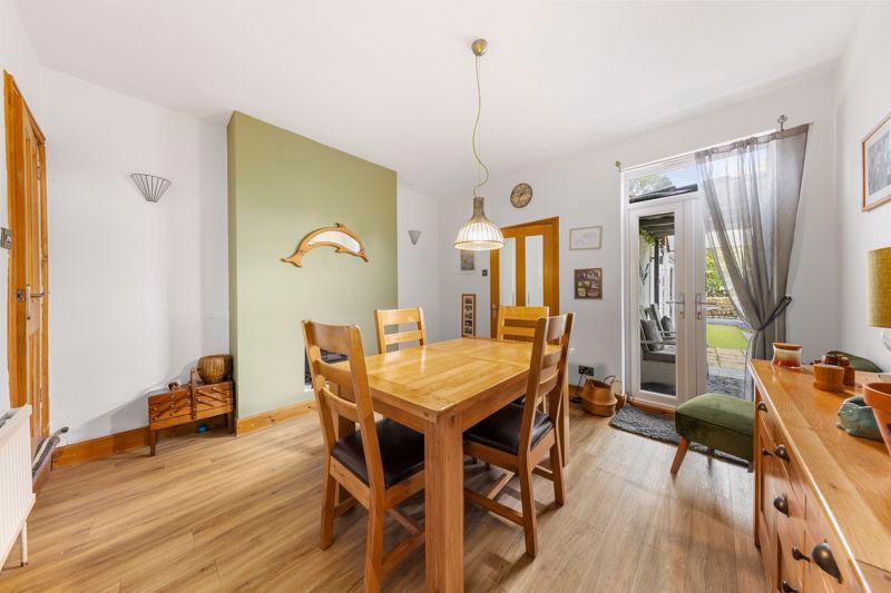 Property photo 3 of 27 Dining-Room