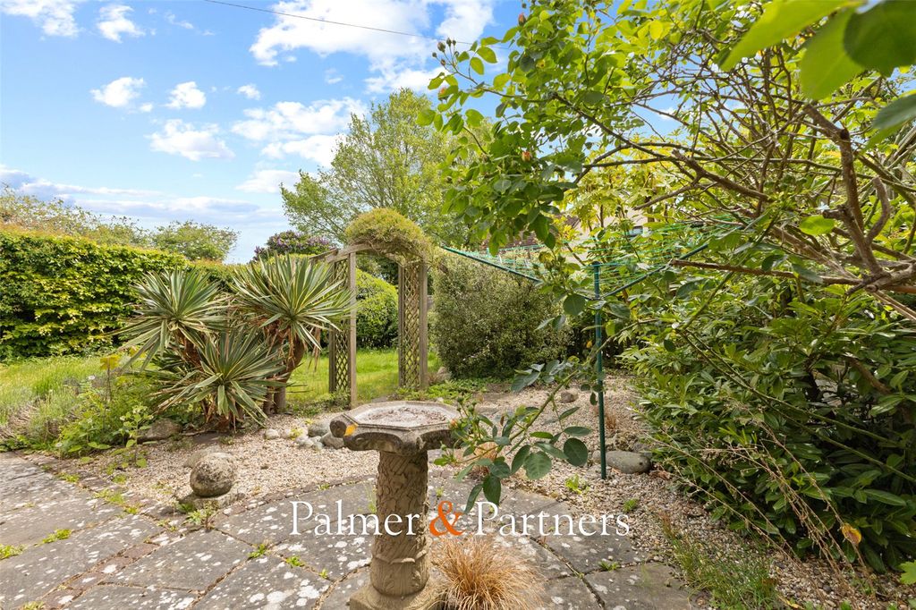 Property photo 3 of 19 Picture No. 18