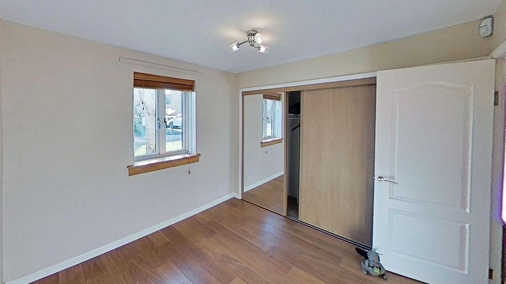 Property photo 3 of 5 Photo 3