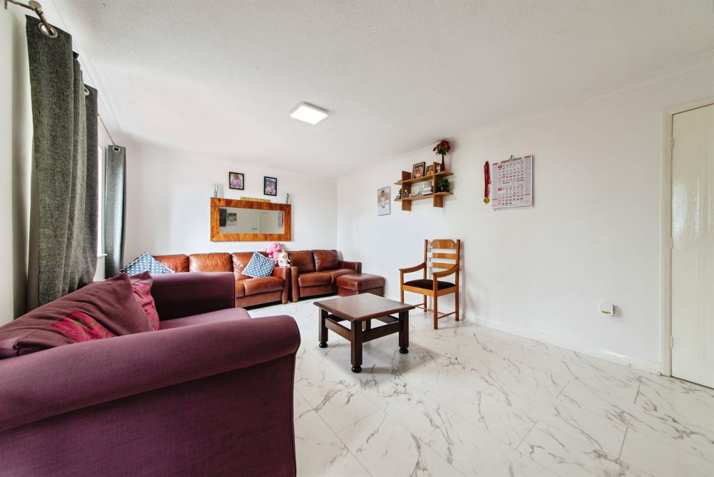 Property photo 3 of 18