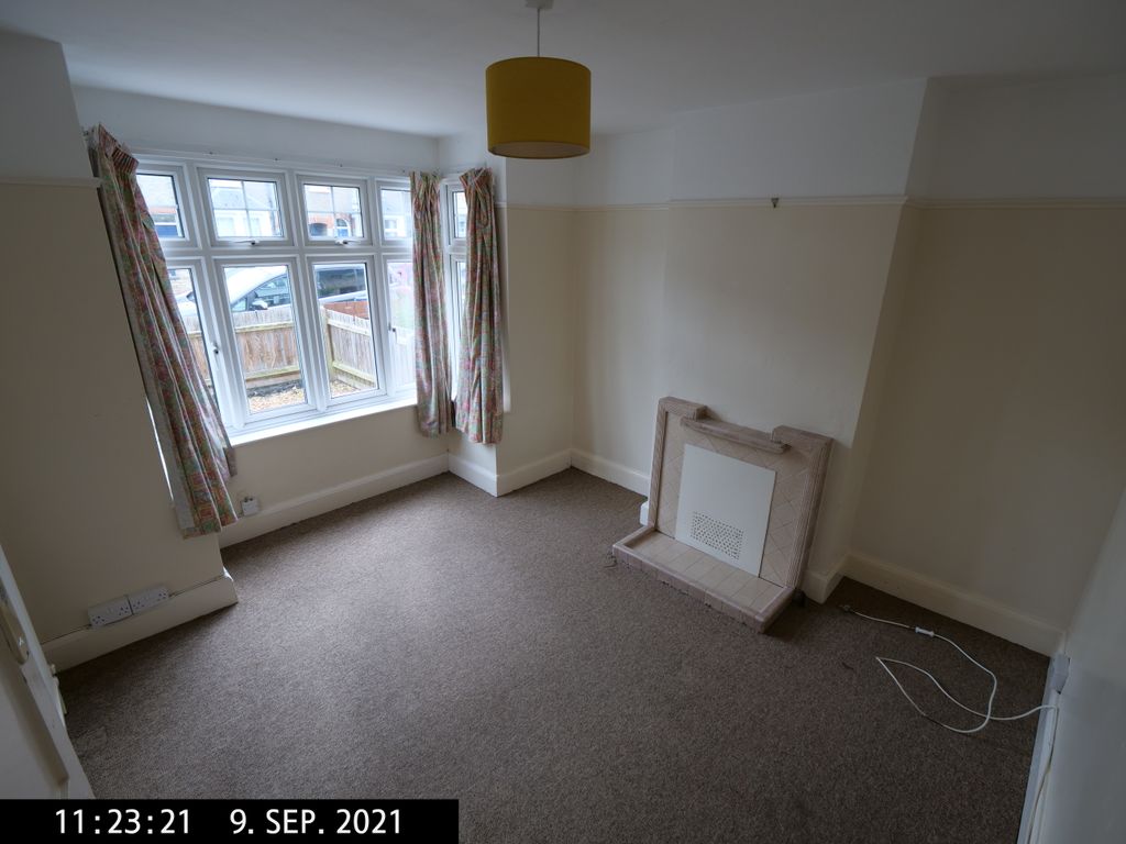 Property photo 3 of 12 Living Room
