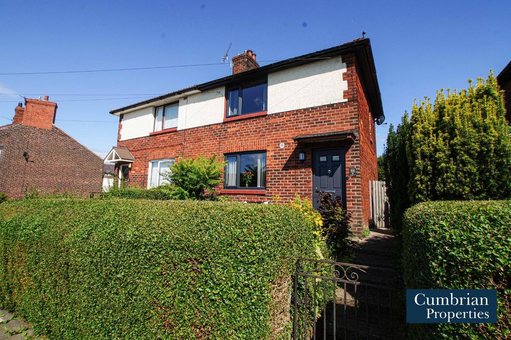 Property photo 1 of 11 External