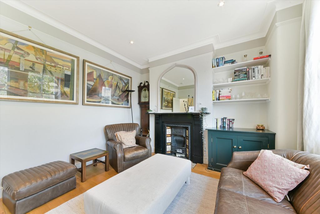 Property photo 2 of 13 Image