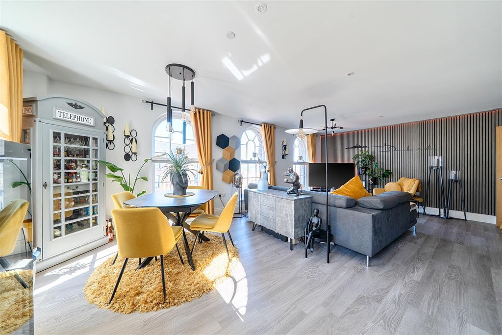 Property photo 2 of 23 Open Plan Living