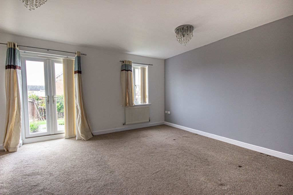 Property photo 3 of 17 3