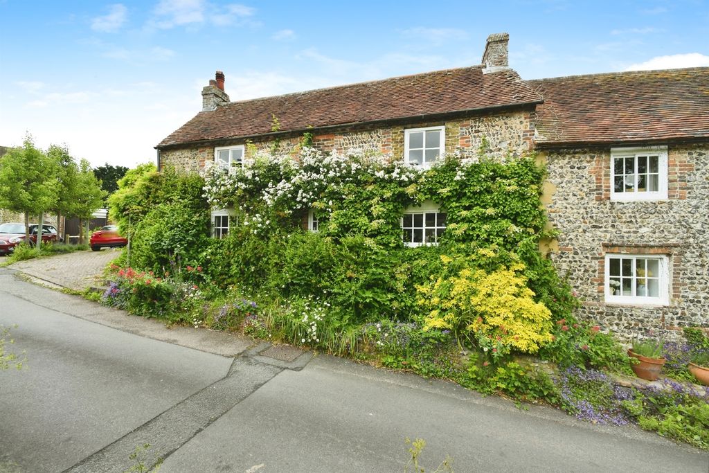 Property photo 1 of 19