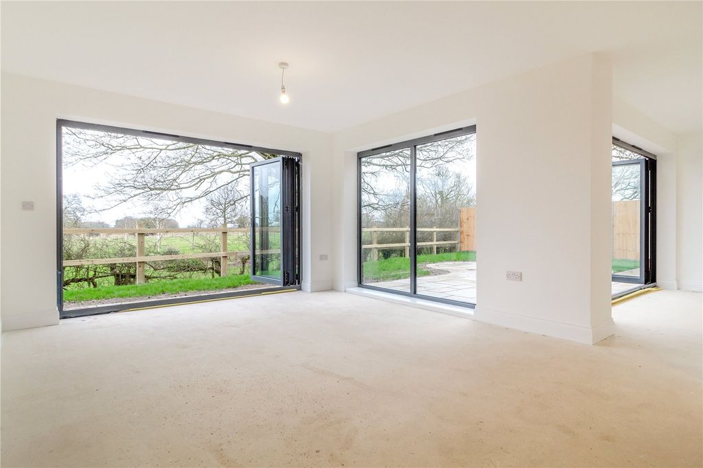 Property photo 3 of 26 Picture No. 07