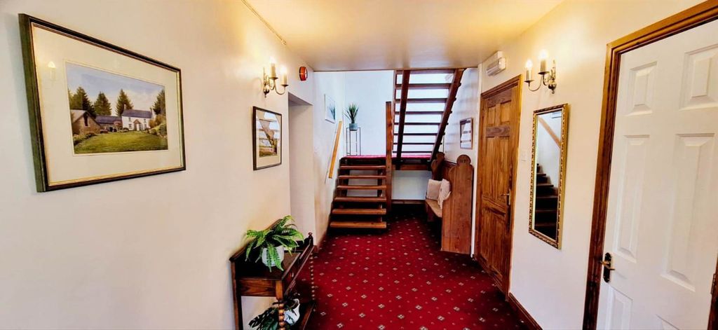 Property photo 3 of 29