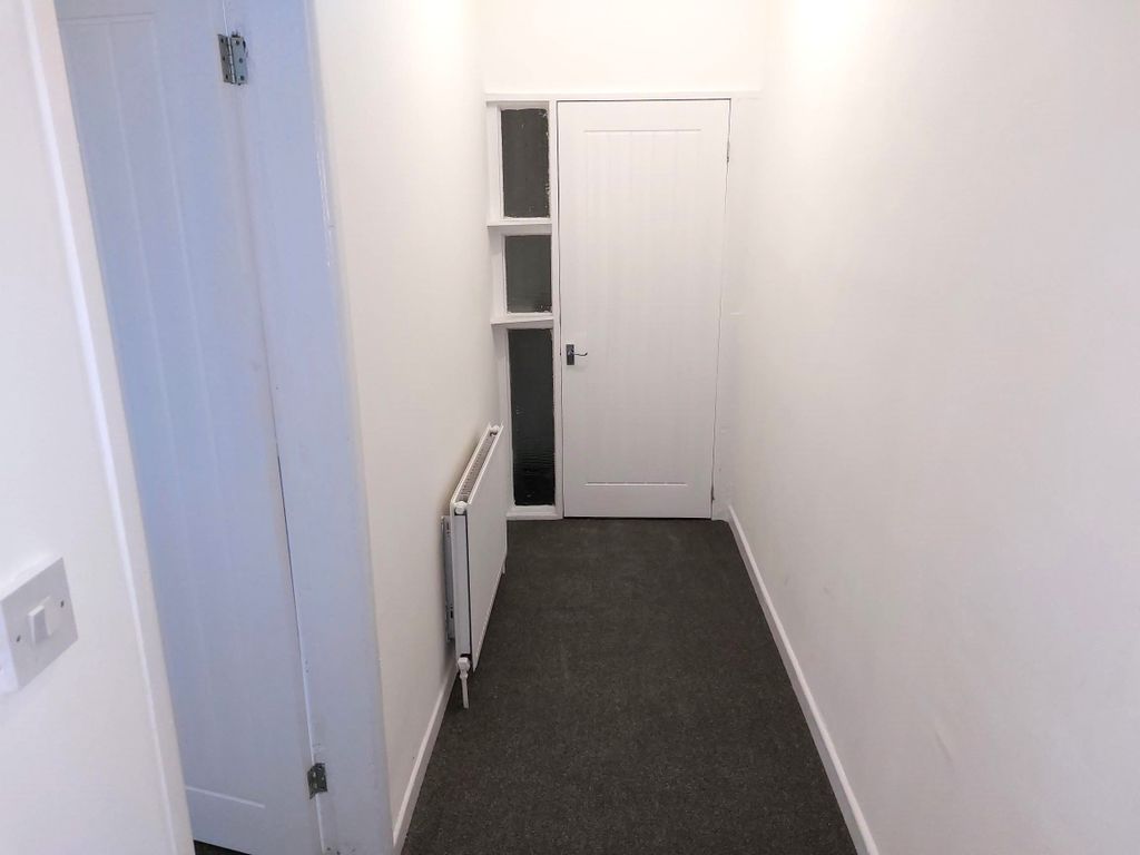 Property photo 2 of 13 Inner Hallway