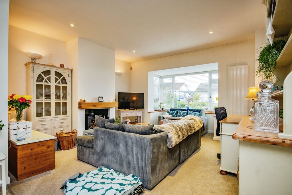 Property photo 2 of 17 Photography