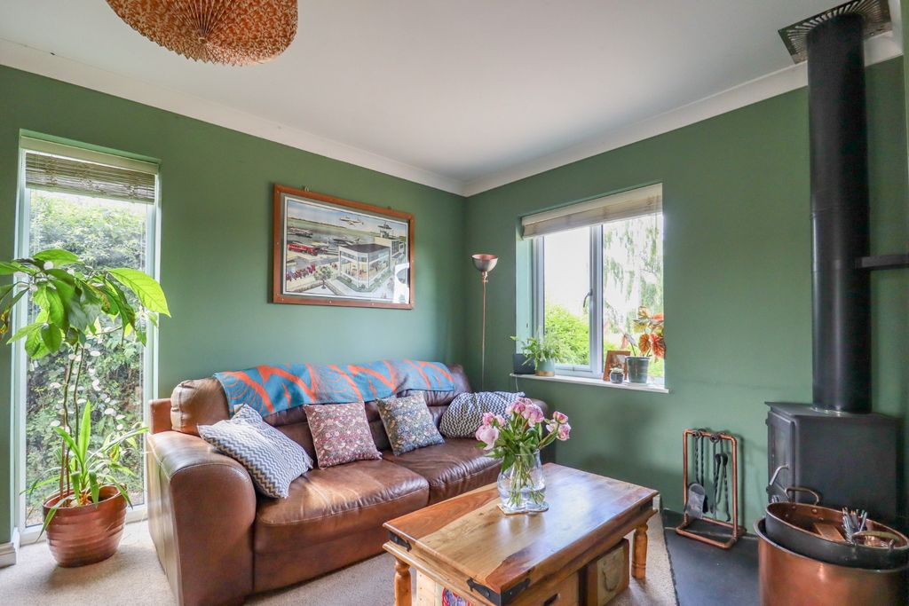 Property photo 3 of 36 4198746