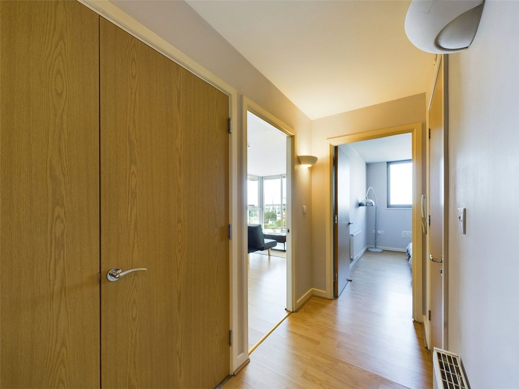 Property photo 3 of 27 Picture No. 03