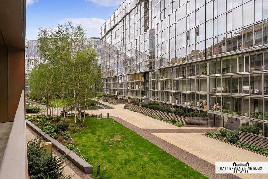 Property photo 3 of 39