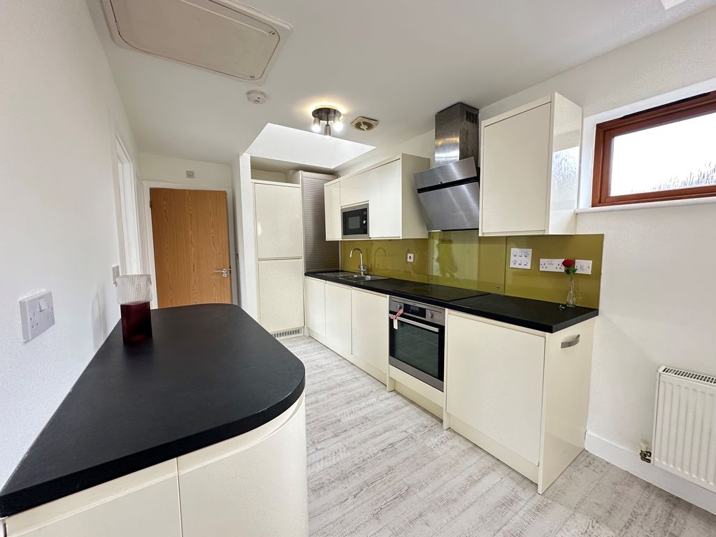 Property photo 2 of 8 Front