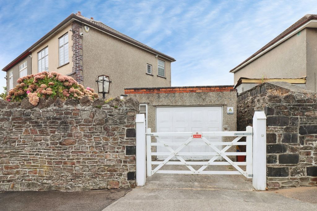 Property photo 2 of 16 Pbox-Img.Jpg