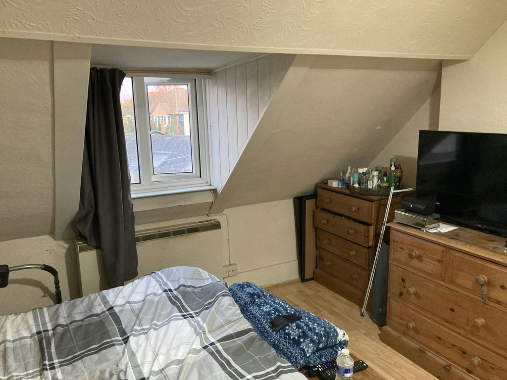 Property photo 3 of 7 Img_2137.Jpg