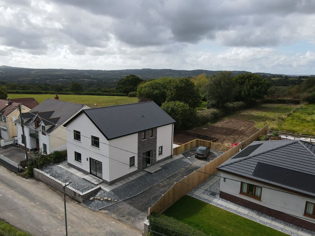 Property photo 1 of 52
