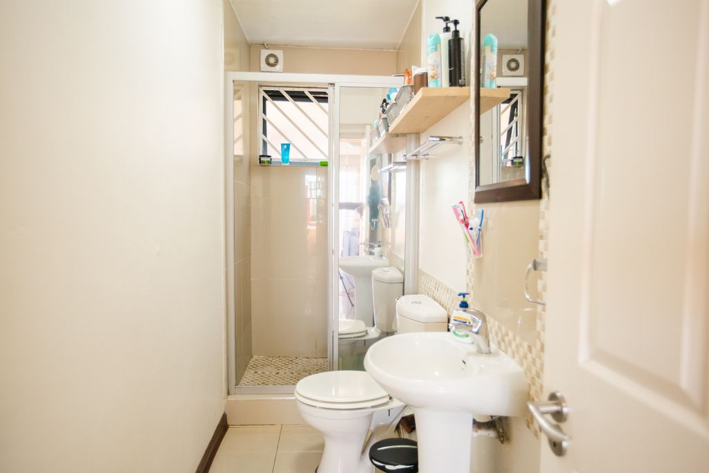 Property photo 3 of 32
