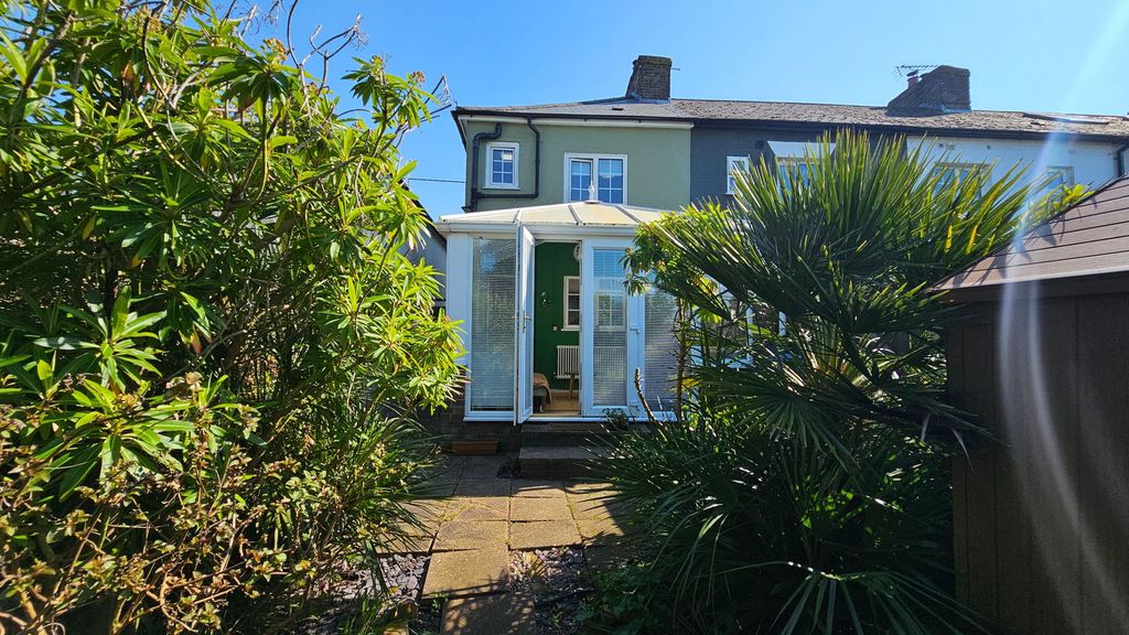 Property photo 2 of 37