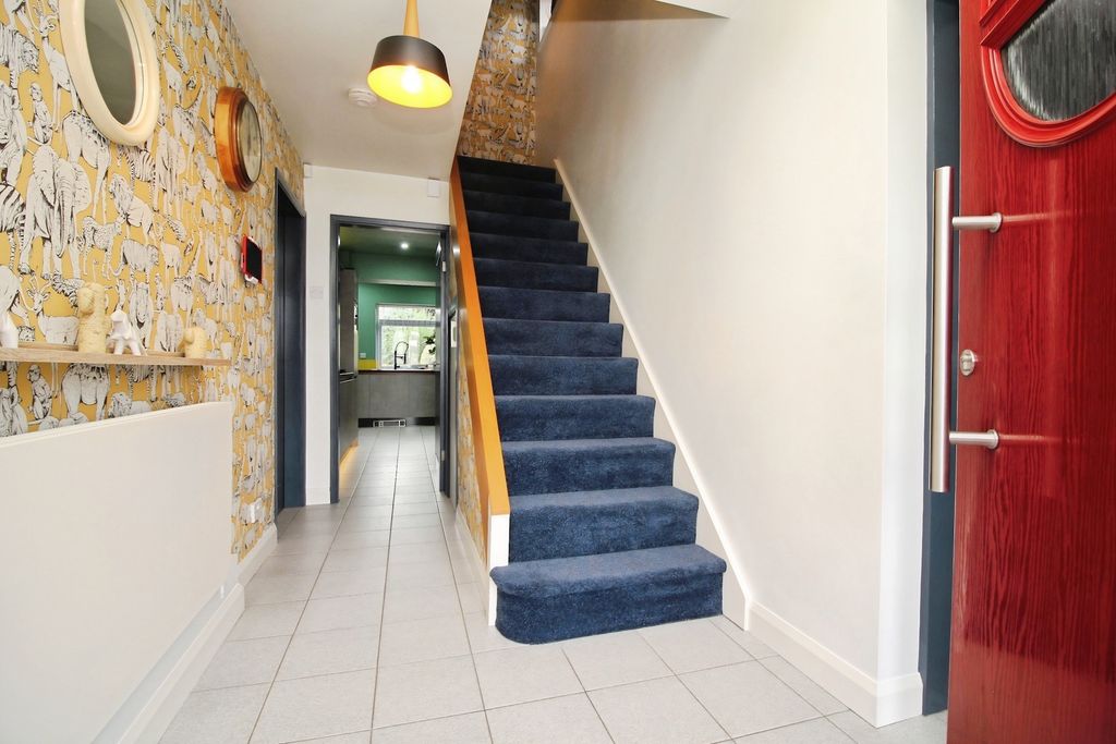 Property photo 3 of 30