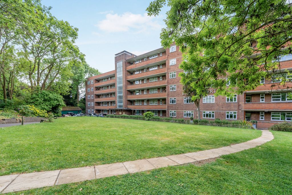 Property photo 1 of 20 1923465-5