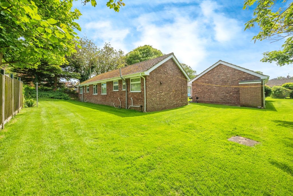 Property photo 3 of 15