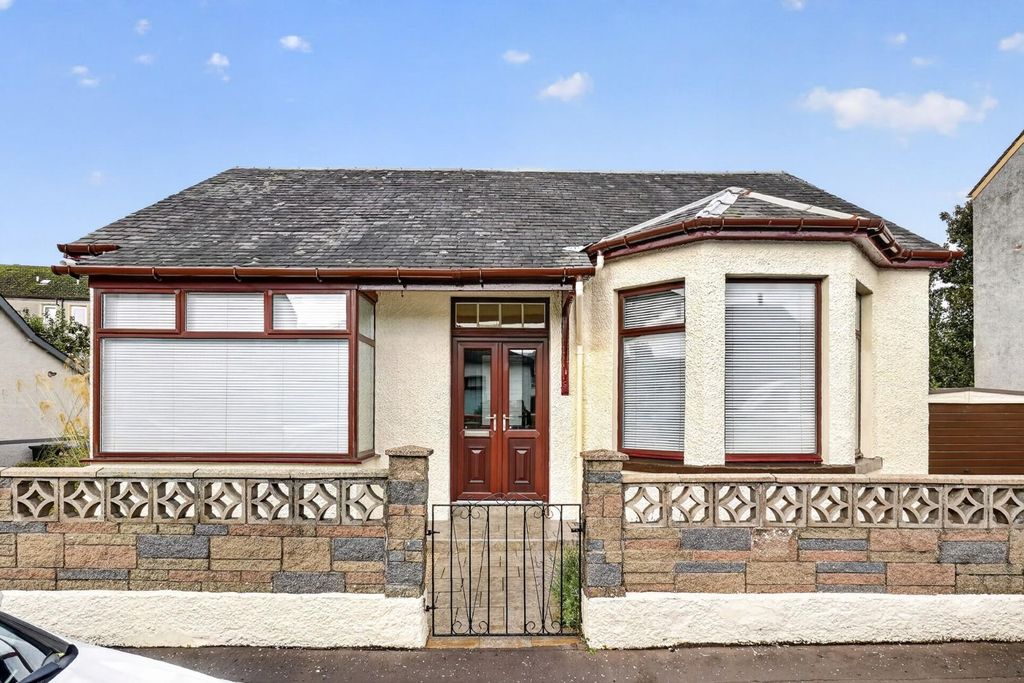 Property photo 1 of 28 15 Allanpark Street, Largs 00001.Jpg