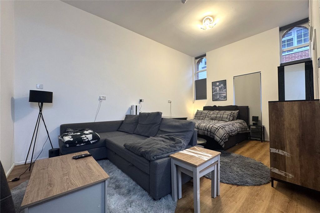 Property photo 2 of 7 Picture No. 12