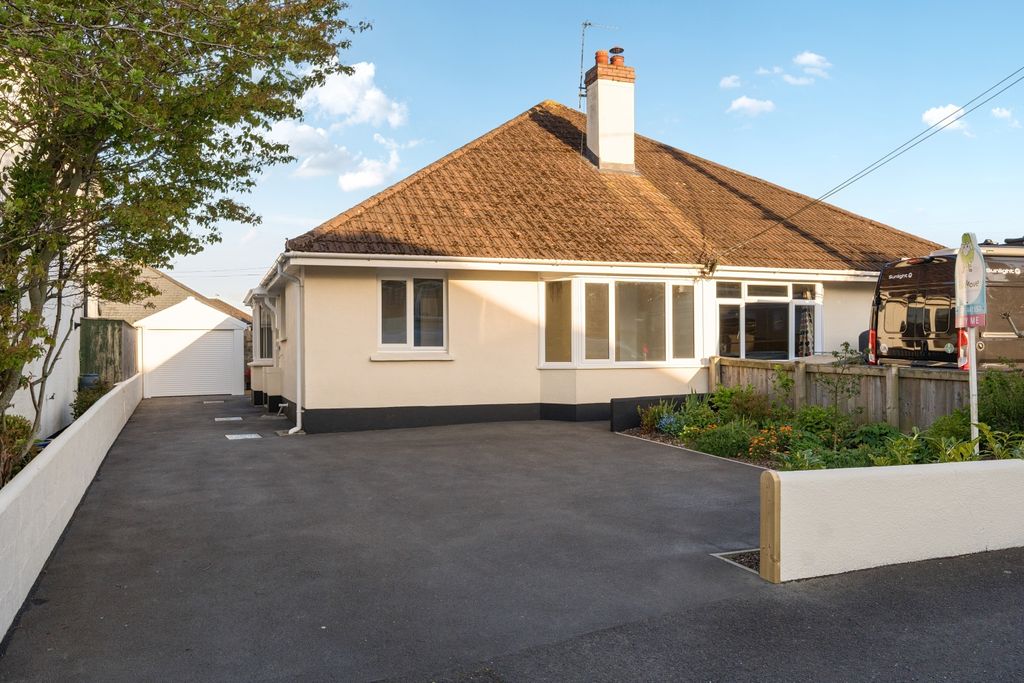 Property photo 1 of 13 1434632-21-69Ddf145Add86