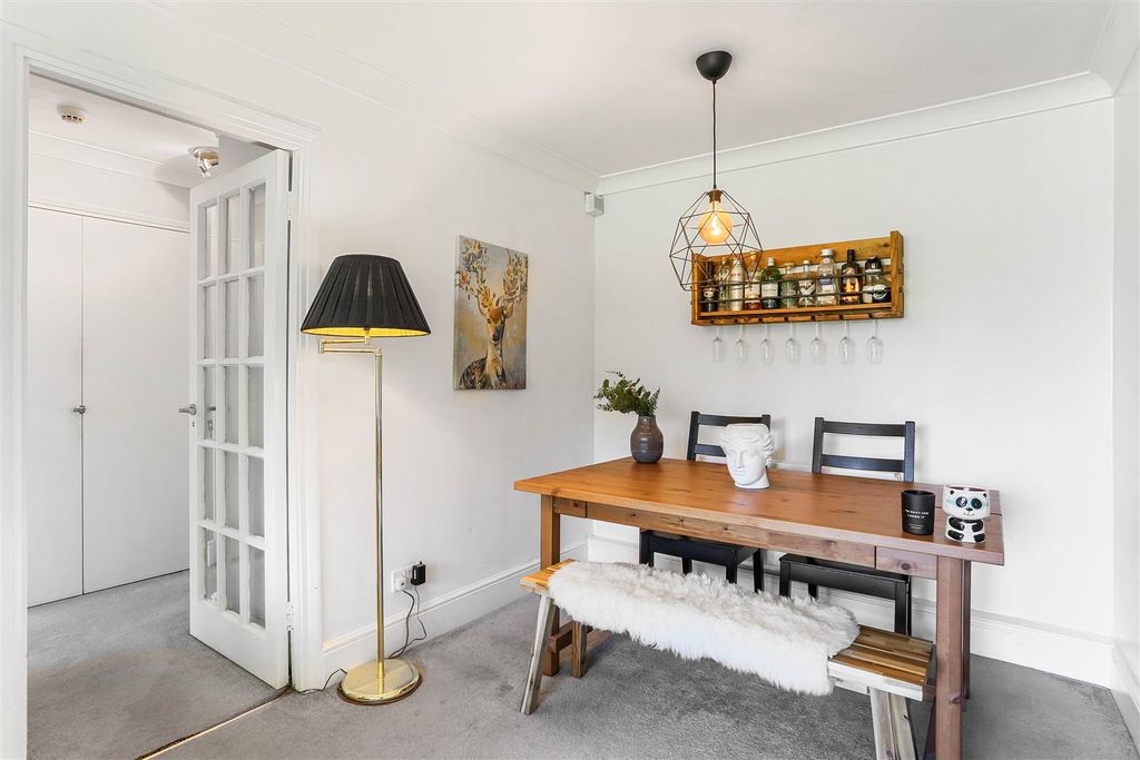 Property photo 3 of 12 1543664549 - 7.Jpg