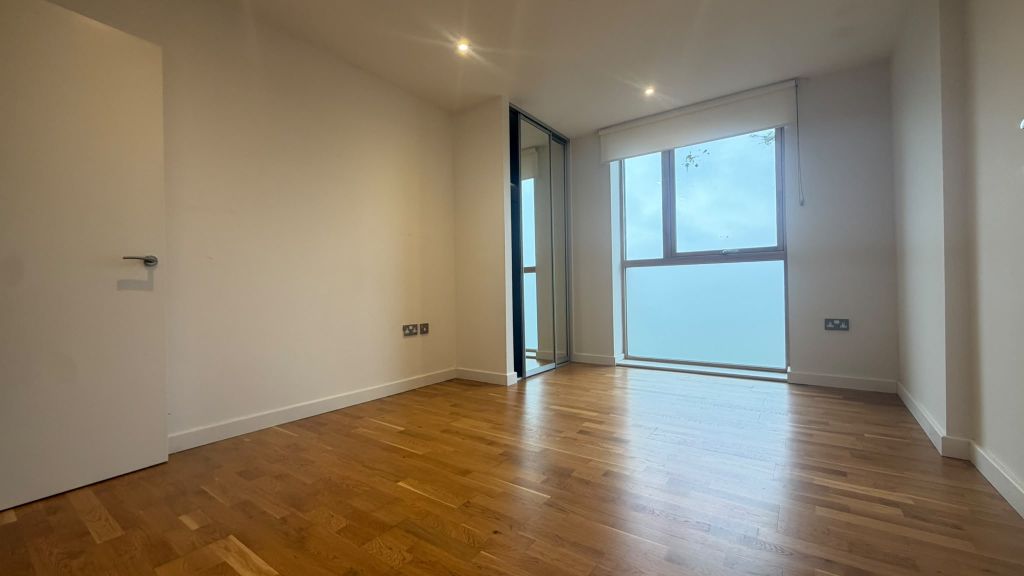 Property photo 1 of 6 Balcony
