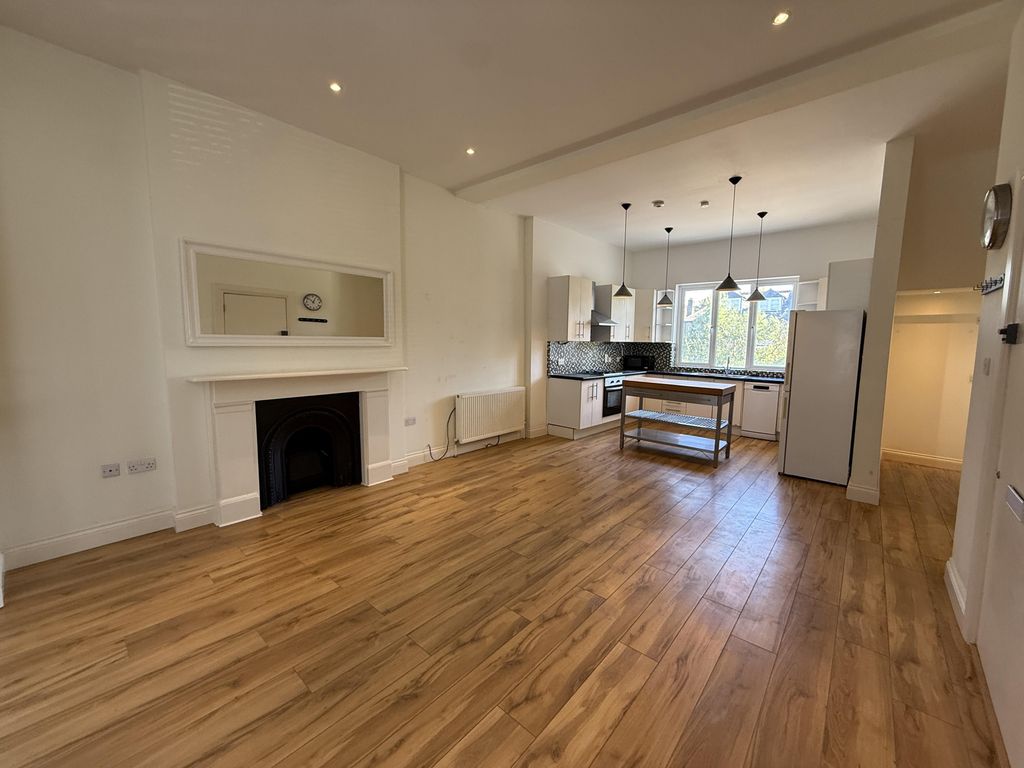Property photo 2 of 16 Img_0115.Jpg