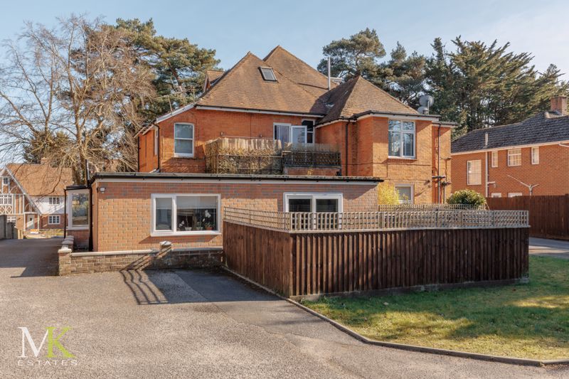 Property photo 1 of 12 Photo 17