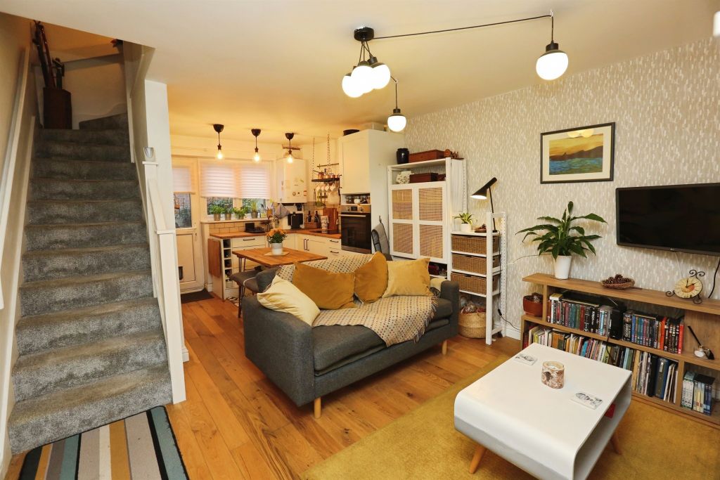 Property photo 2 of 16