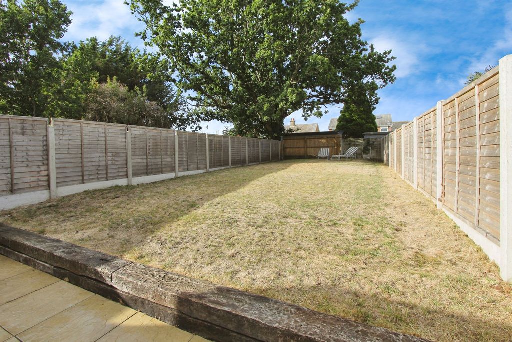 Property photo 3 of 20