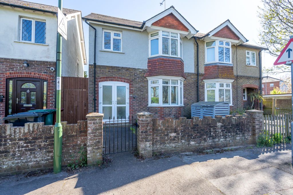 Property photo 1 of 19 Photo 24