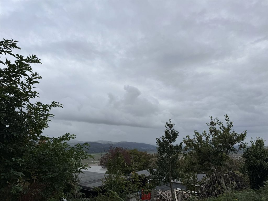 Property photo 3 of 12 Picture No. 03