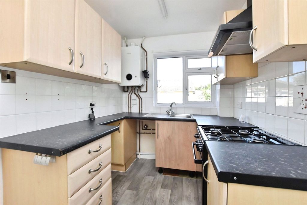 Property photo 3 of 15 Kitchen