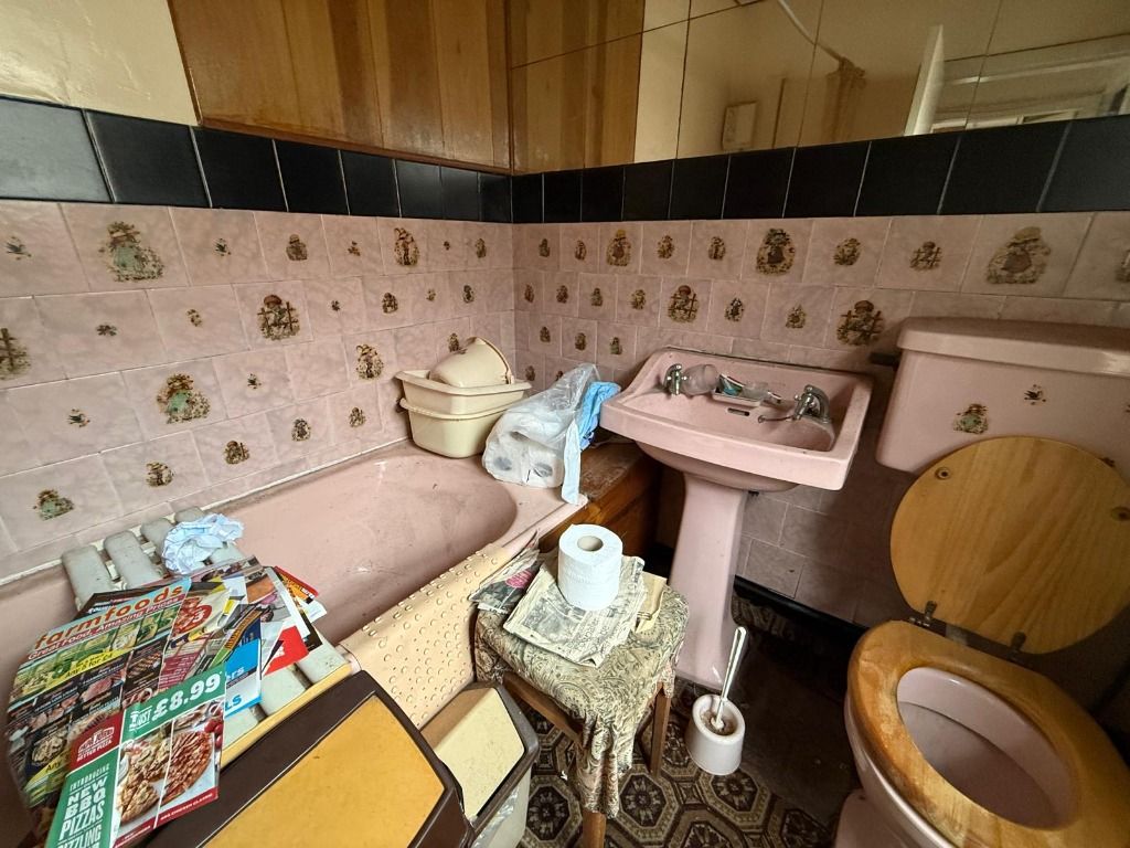 Property photo 3 of 6