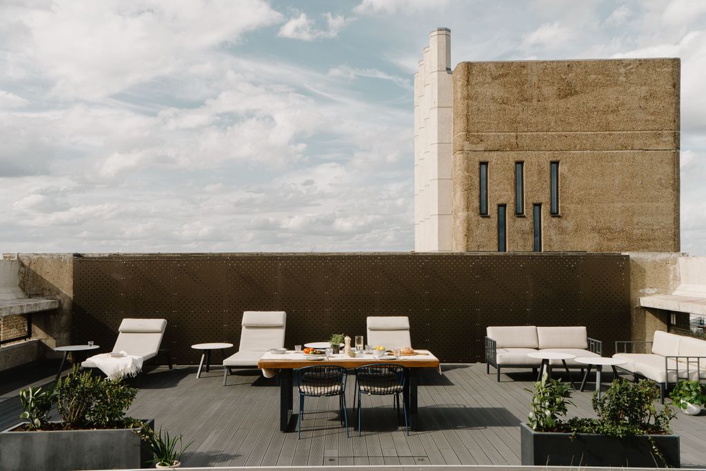 Property photo 3 of 33