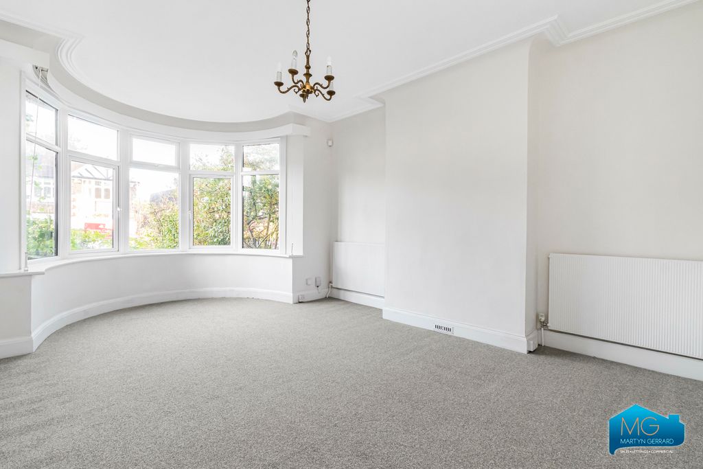 Property photo 2 of 29 Picture No. 43