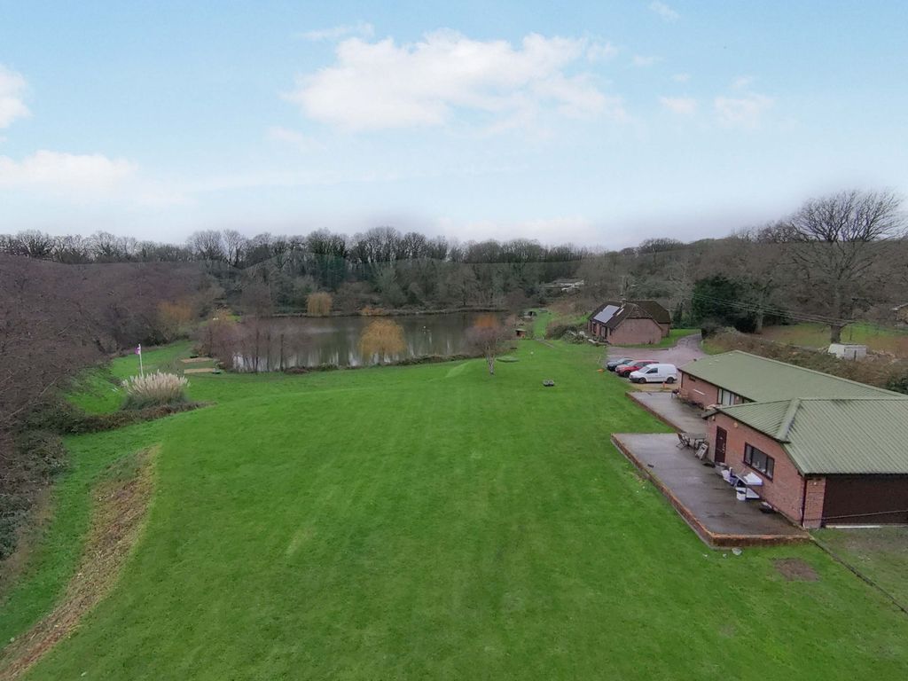 Property photo 2 of 23