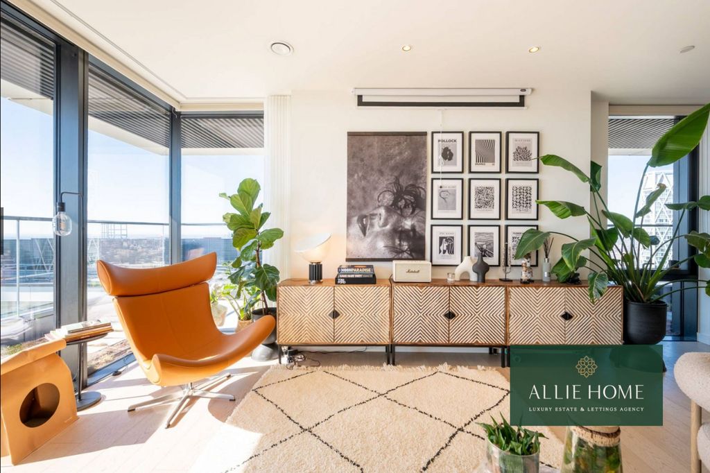 Property photo 3 of 33