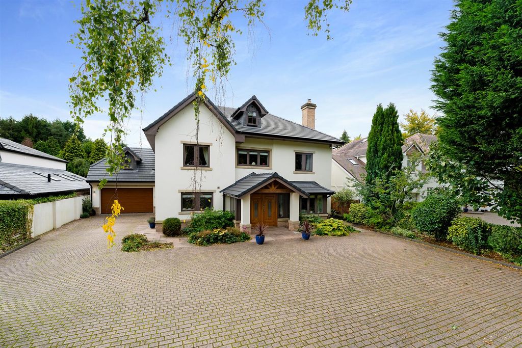 Property photo 1 of 54 Main