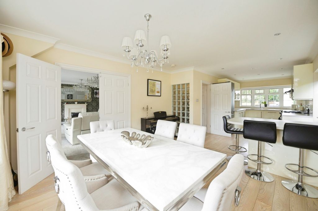 Property photo 3 of 22 12