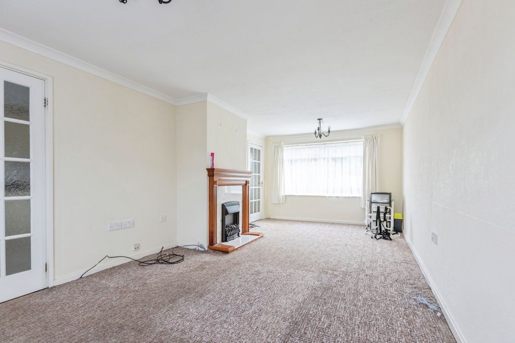 Property photo 2 of 15
