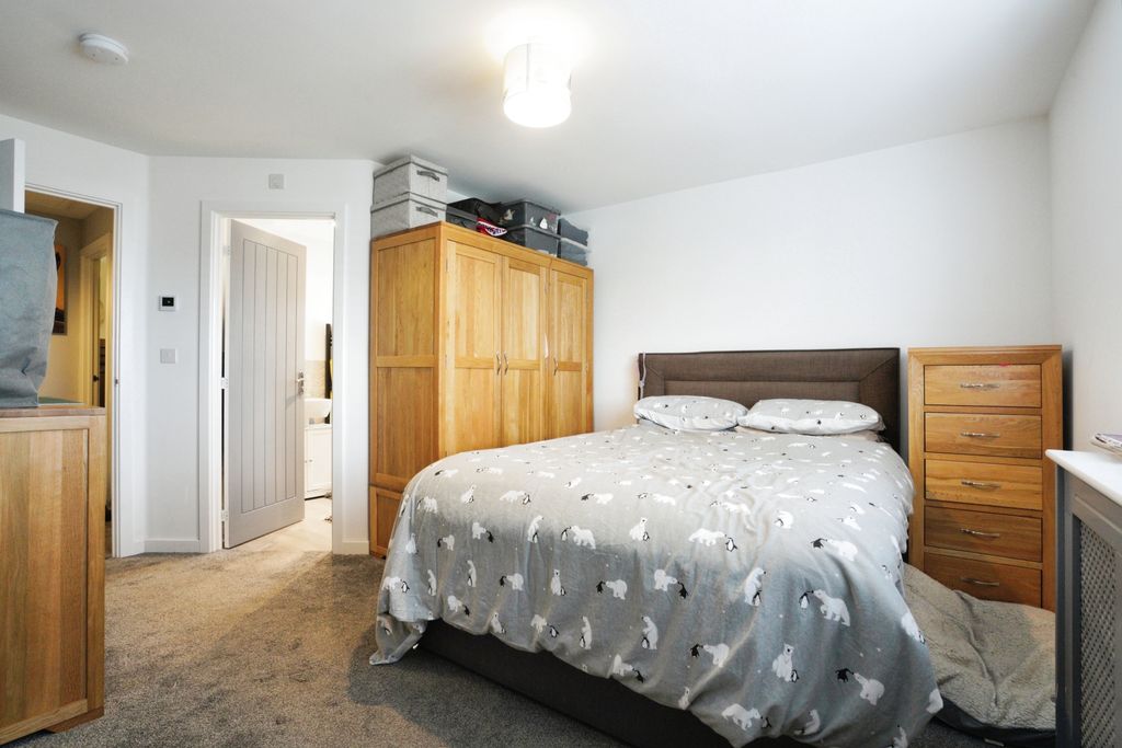 Property photo 3 of 17 Photography