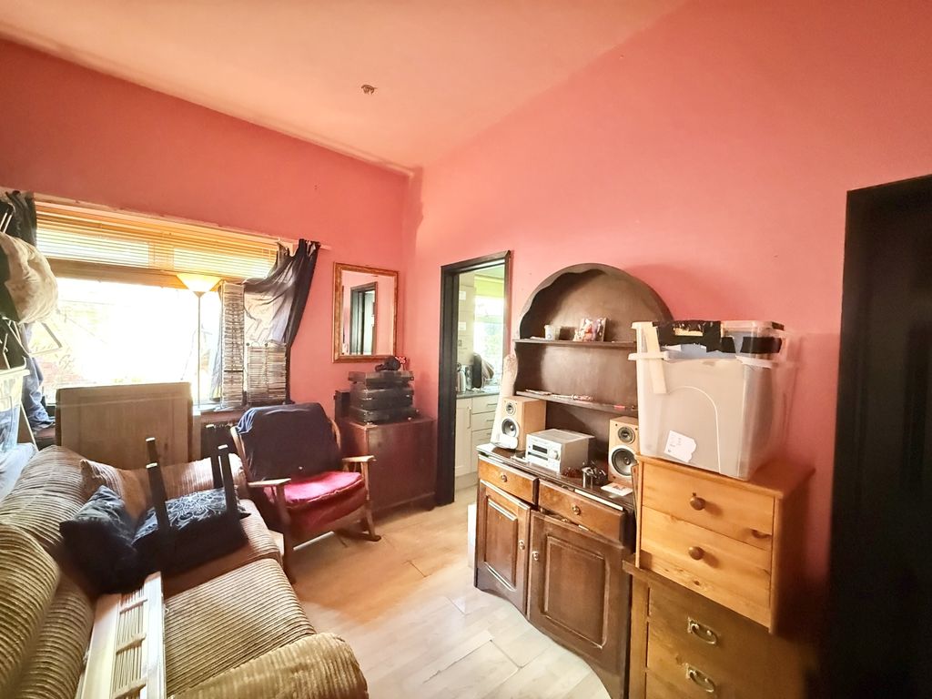 Property photo 2 of 10 Img_6804